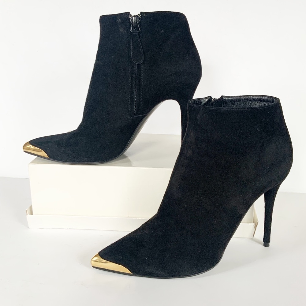 Alexander McQueen black suede boots with gold toe 38